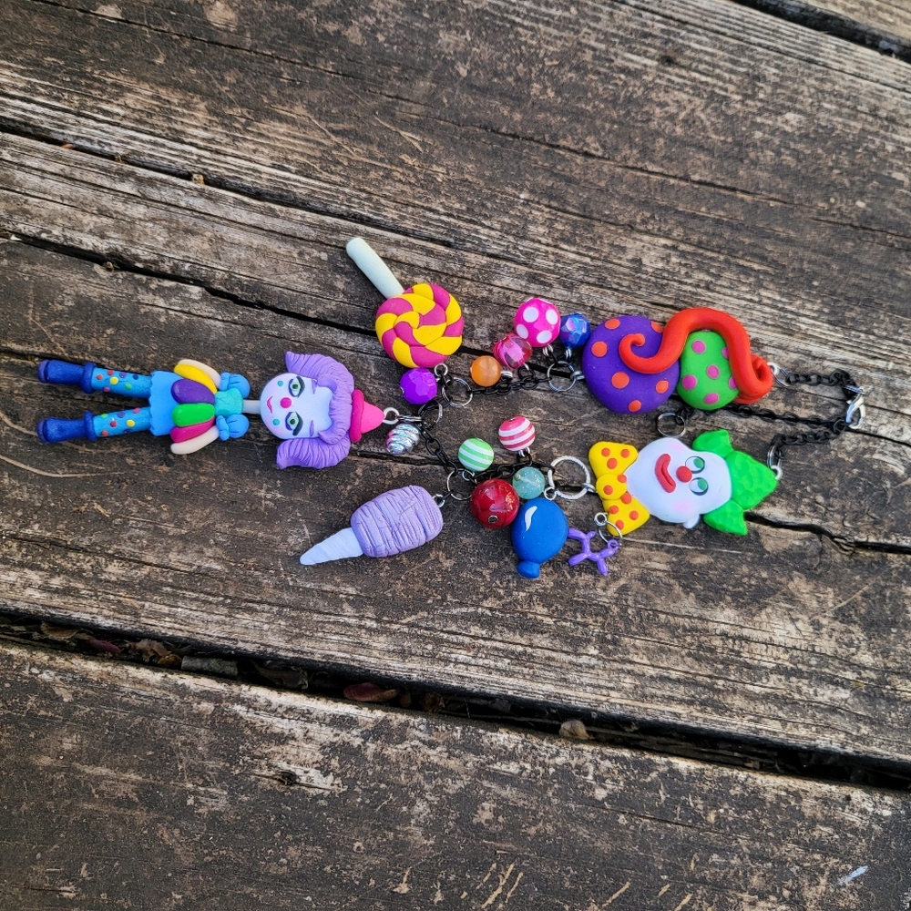 🤡CLOWN Girl🤡 Necklace🎈🎉 - Picture 7 of 8